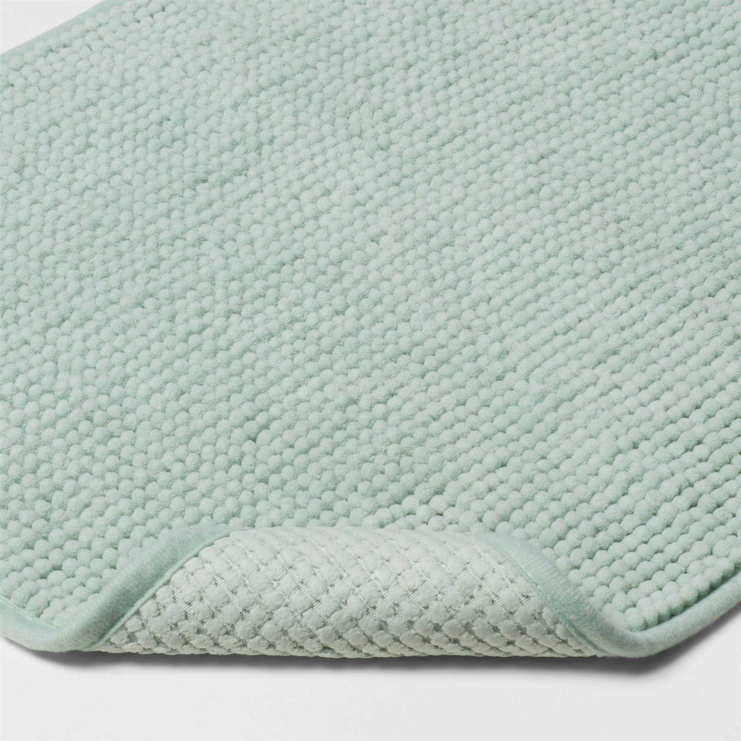 Room Essentials Everyday Chenille Bath Rug - Image 3