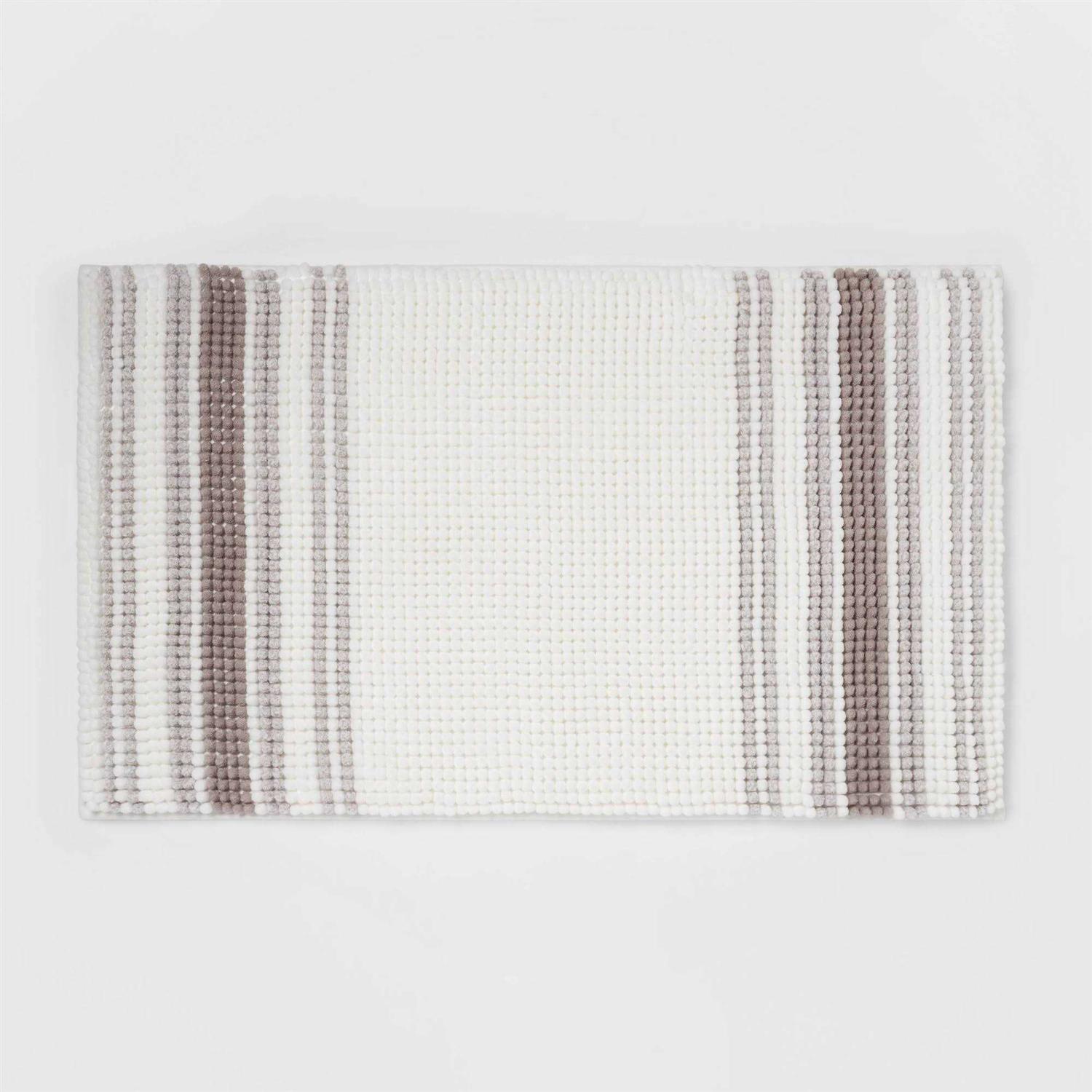 Threshold 20×34 Low Chenille Memory Foam Bath Rug Navy