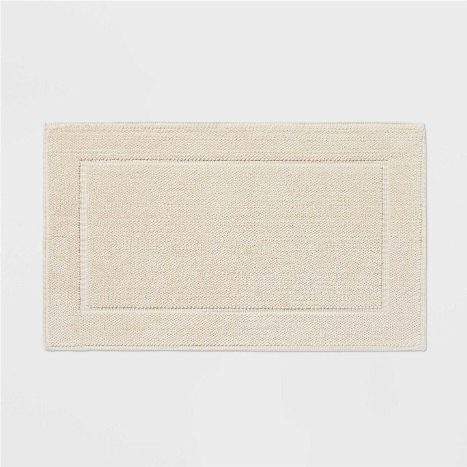 Threshold 21×34 Spa Plush Bath Mat