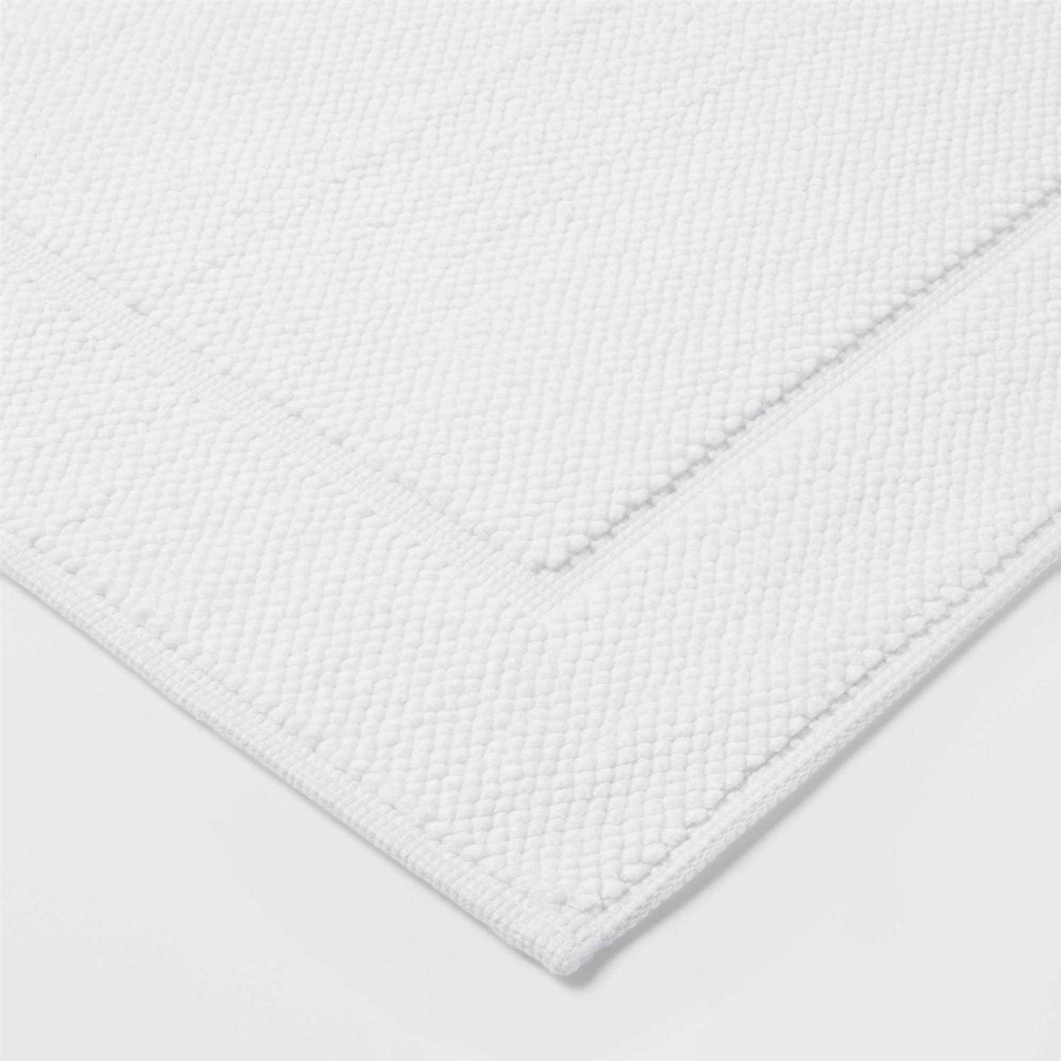 Threshold 21×34 Spa Plush Bath Mat - Image 3