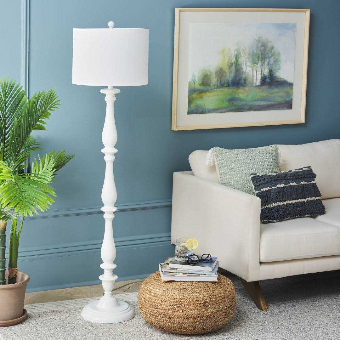 Safavieh Bessie 62-Inch H Candlestick Floor Lamp - Image 4