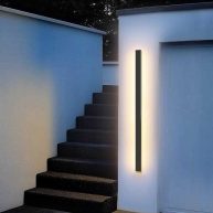 Svelte Outdoor Linear Wall Lamp