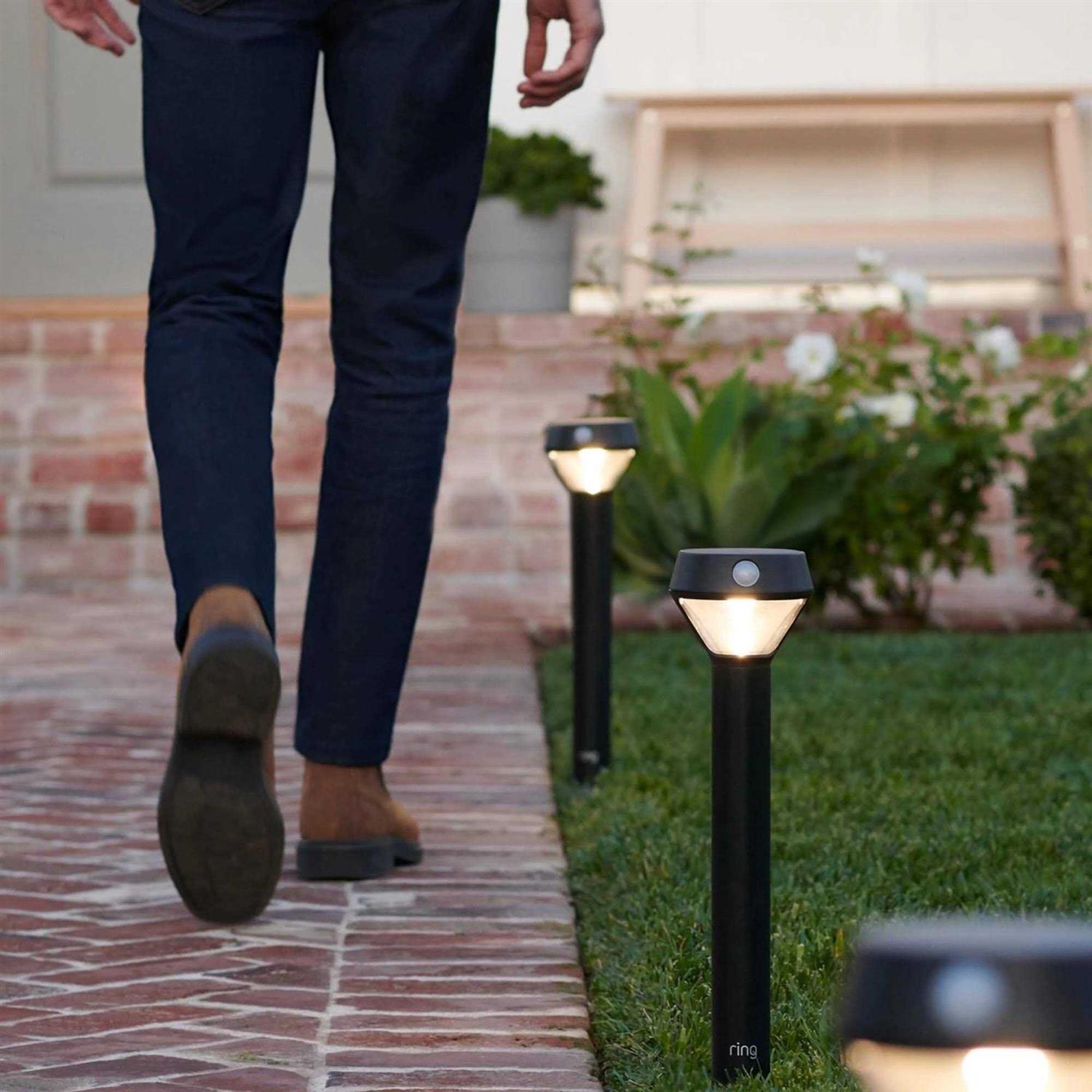 Ring Smart Lighting Solar Pathlight - Image 5