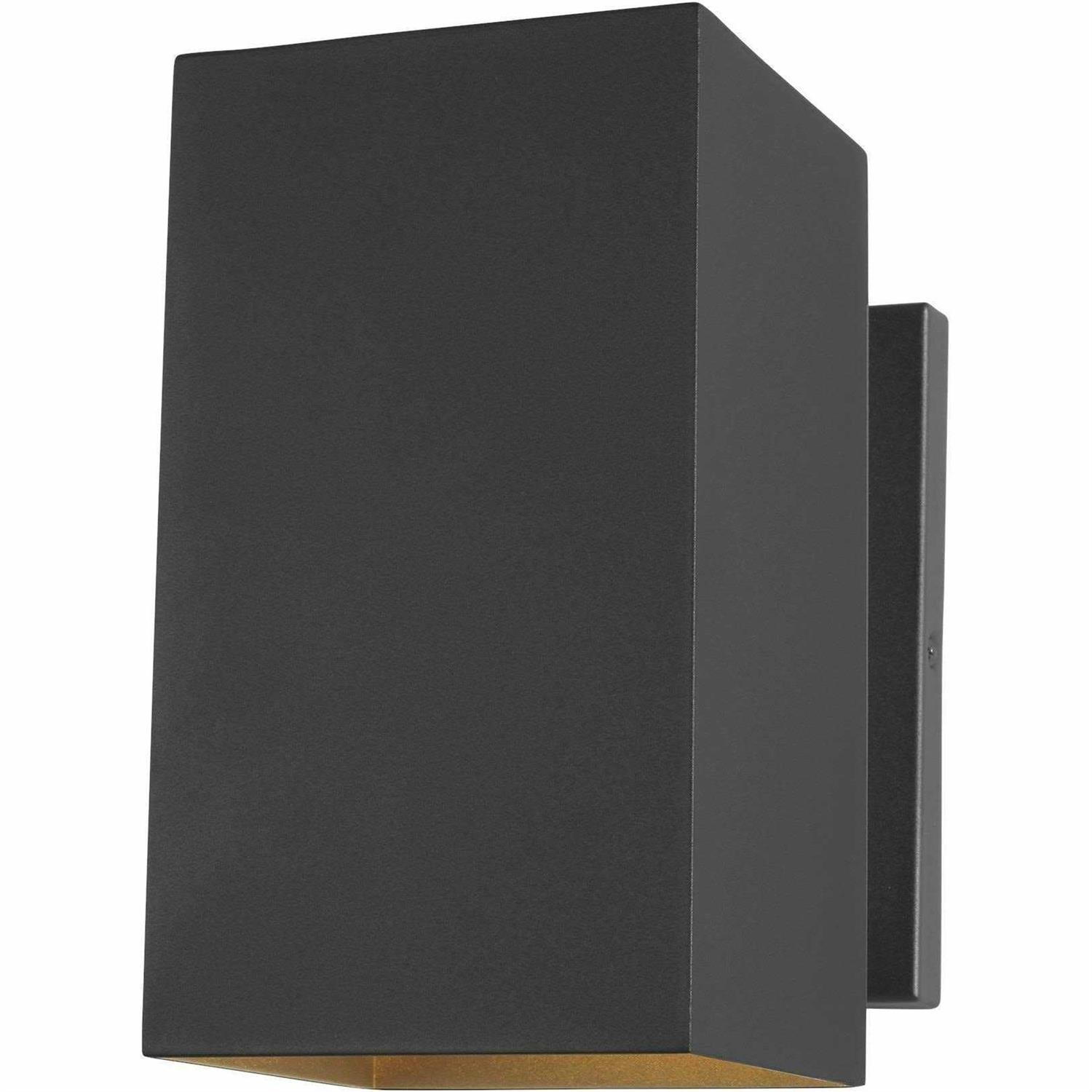 Visual Comfort Studio Pohl Two Light Outdoor Wall Lantern - Image 4