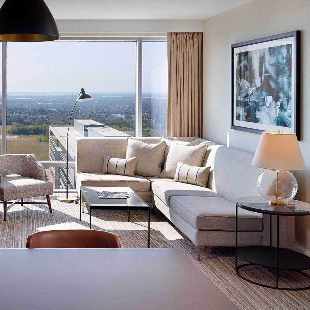 Visual Comfort Morton Table Lamp - Image 2