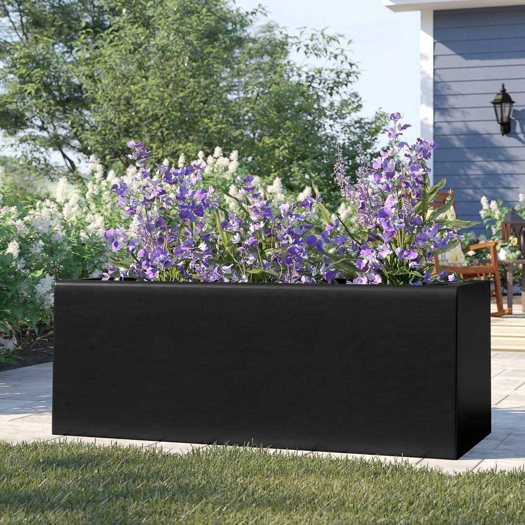 Sol 72 Outdoor™ Cogburn Planter Box Color