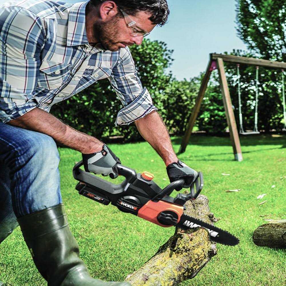 Worx WG322 20V 10 Cordless Chainsaw with Auto-Tension - Image 2