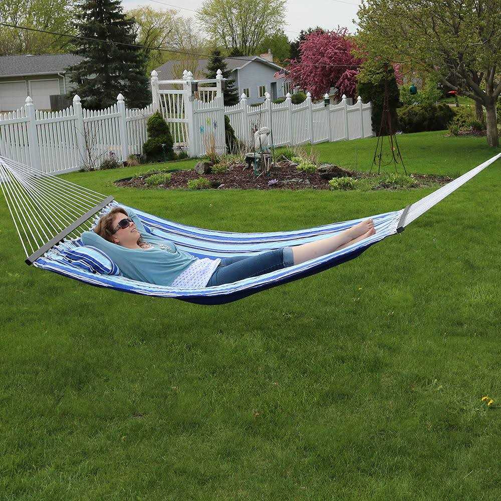 Sunnydaze Decor Quilted Fabric Hammock Spreader Bar