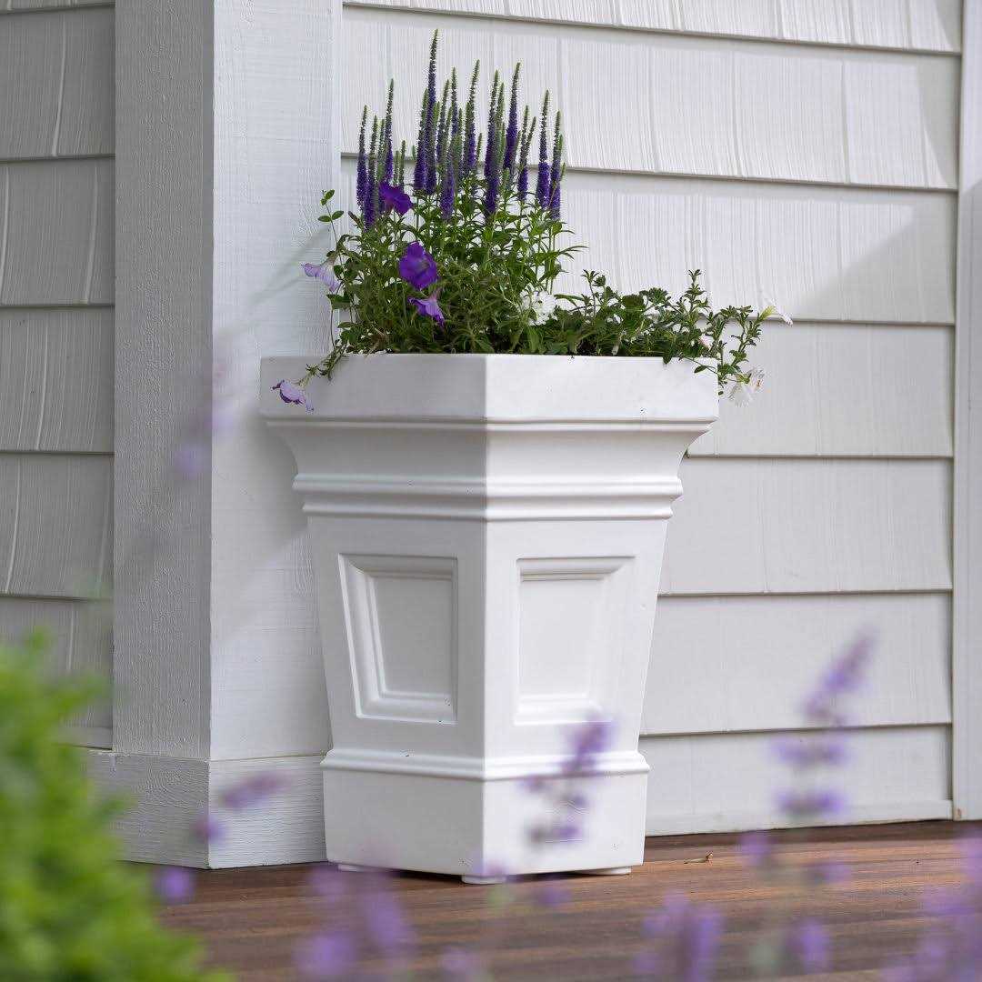 Step2 Atherton Self Watering Planter Box Classic - Image 3