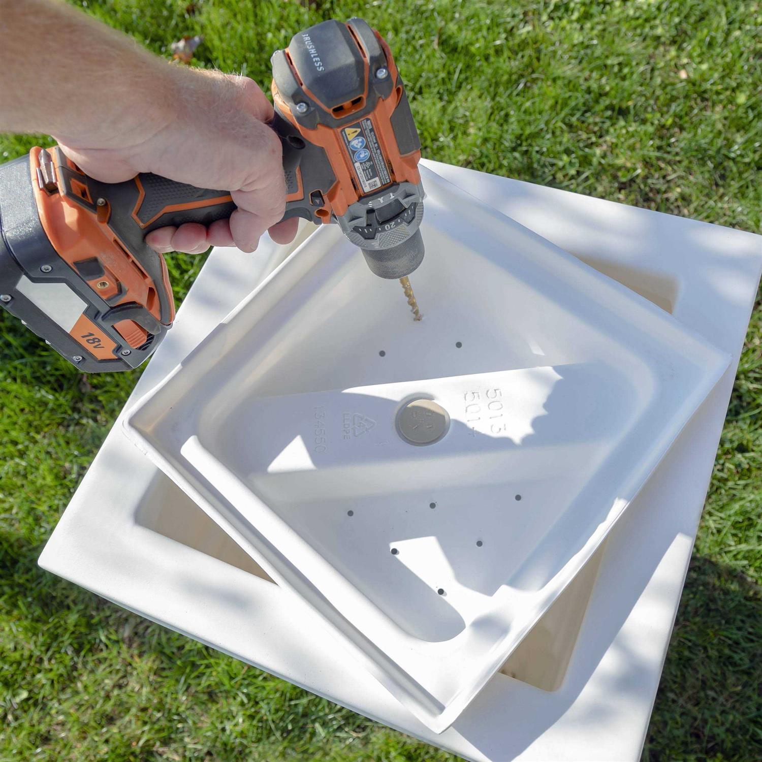 Step2 Atherton Self Watering Planter Box Classic - Image 4