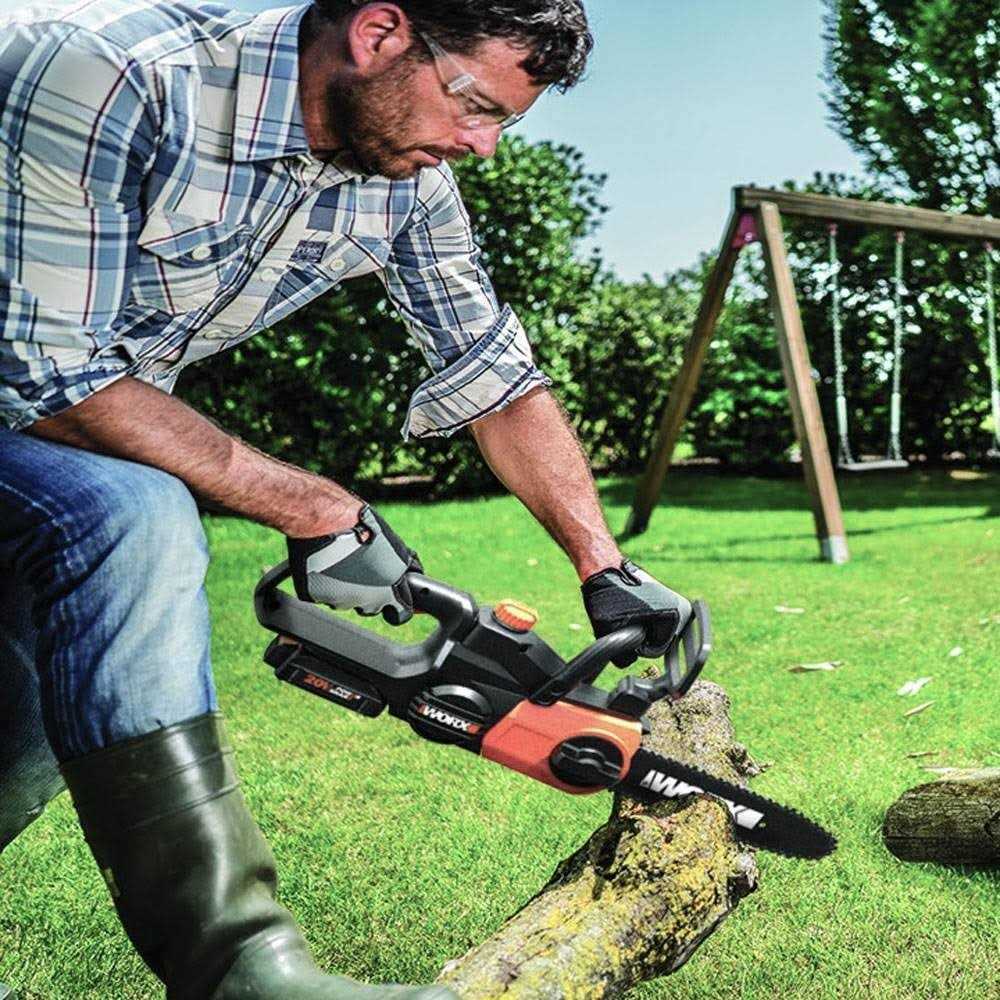 Worx 20V 10 Cordless Pole/Chain Saw with Auto-Tension - Image 2
