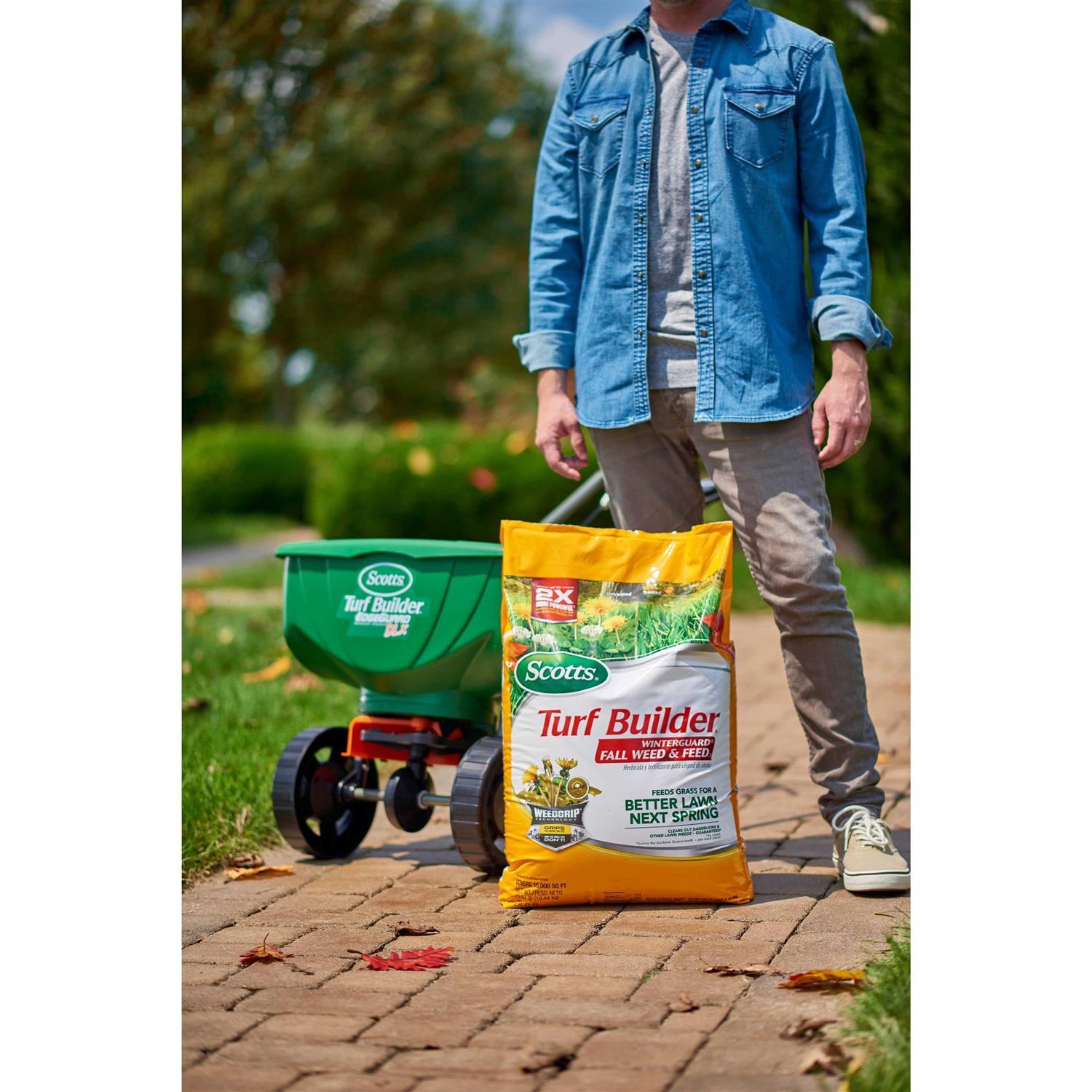Scotts Turf Builder WinterGuard Fall Weed Feed - Image 5