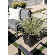 Veradek Nobleton Planter