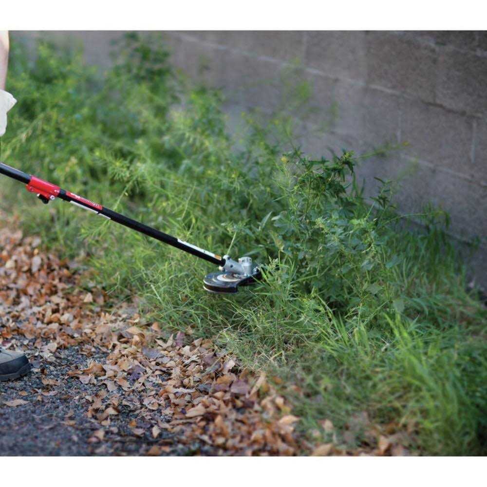 Trimmer Plus TPB720 Brushcutter with J-Handle for Attachment Capable String, Red - Image 2
