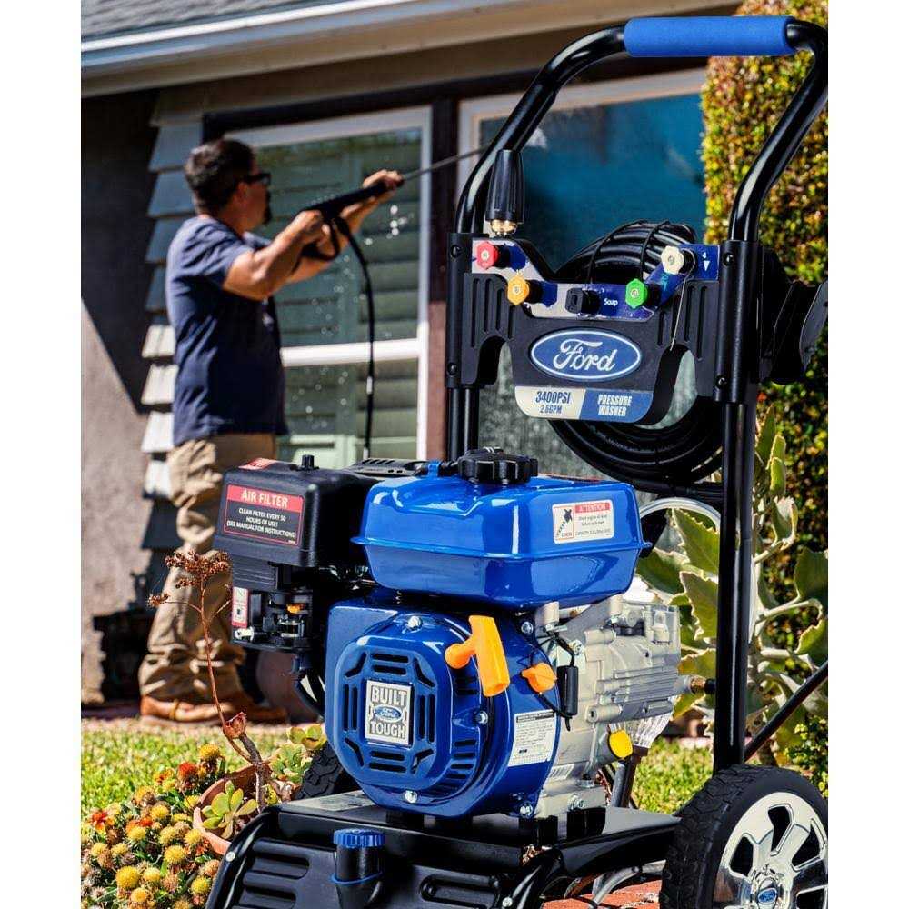 Ford 3400 PSI 2.6 GPM Professional Gas Pressure Washer FPWG3400H - Image 2