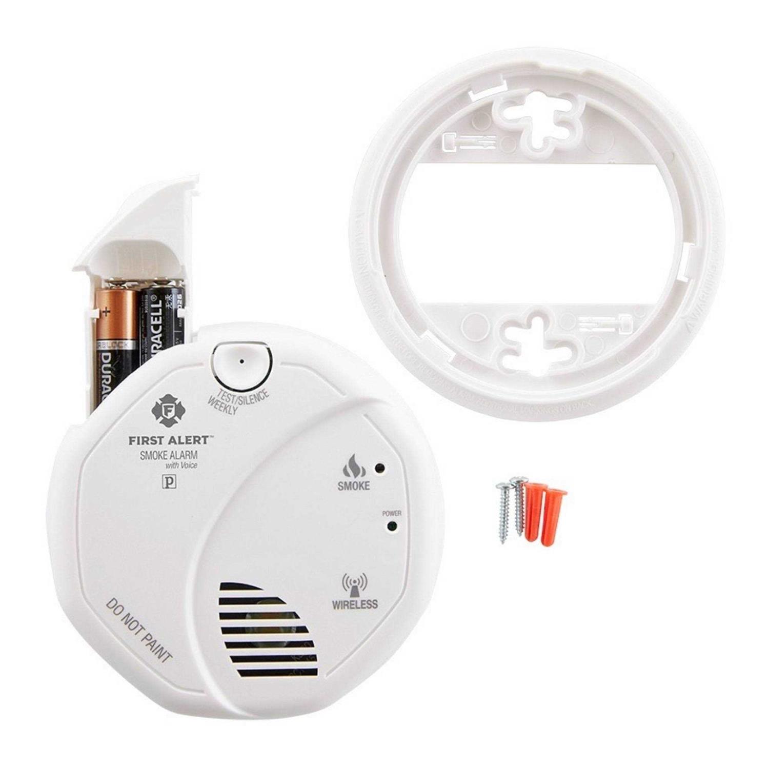 First Alert SA511CN2-3ST Interconnected Wireless Smoke Alarm with Voice Location - Image 2