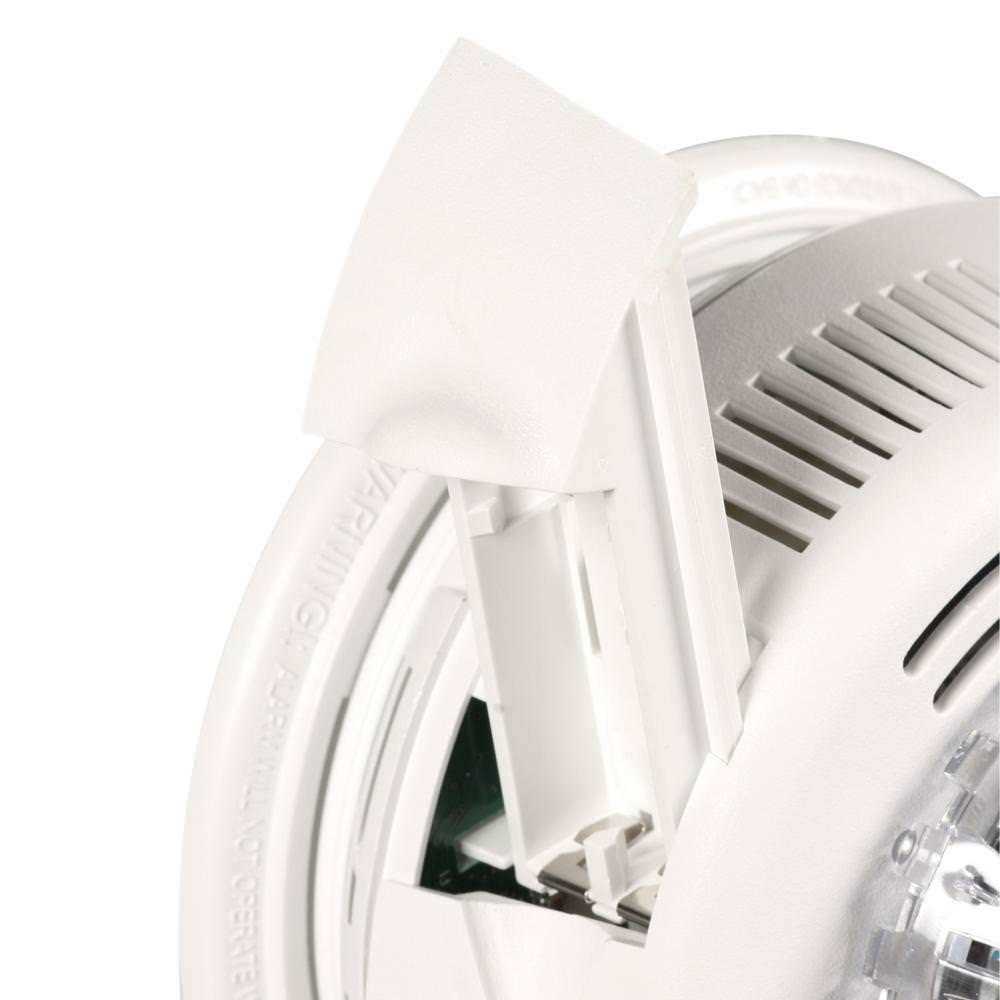 First Alert Photoelectric Smoke Alarm with Integrated Strobe Light 7010BSL - Image 4
