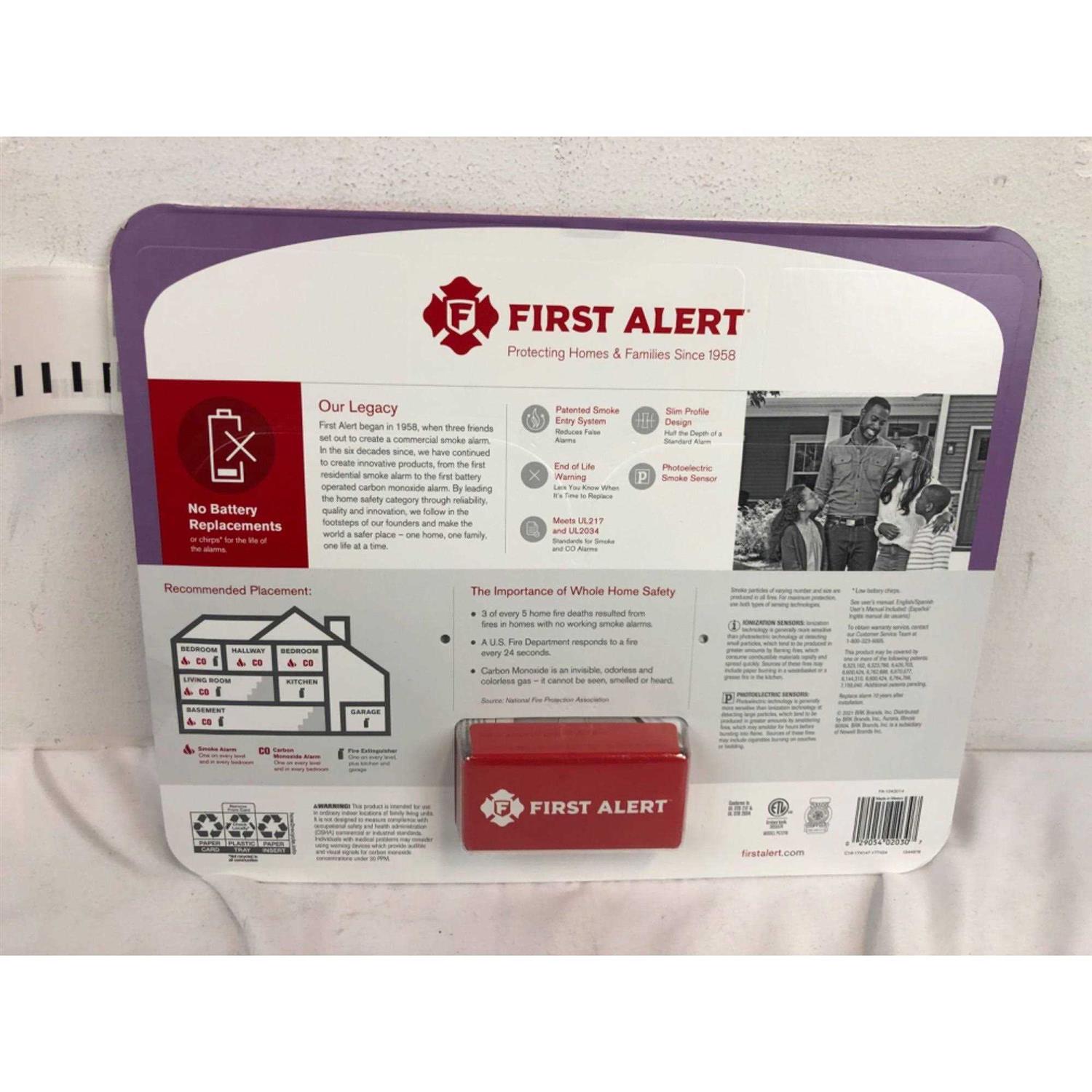 First Alert 2-in-1 Smoke and Carbon Monoxide Alarm - Image 2
