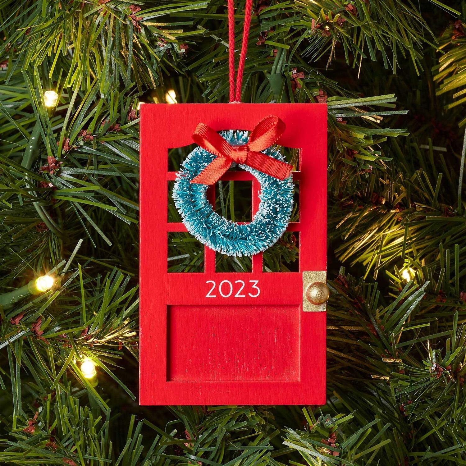 Wondershop 2023 Wood Door with Wreath Christmas Tree Ornament Red - Image 2
