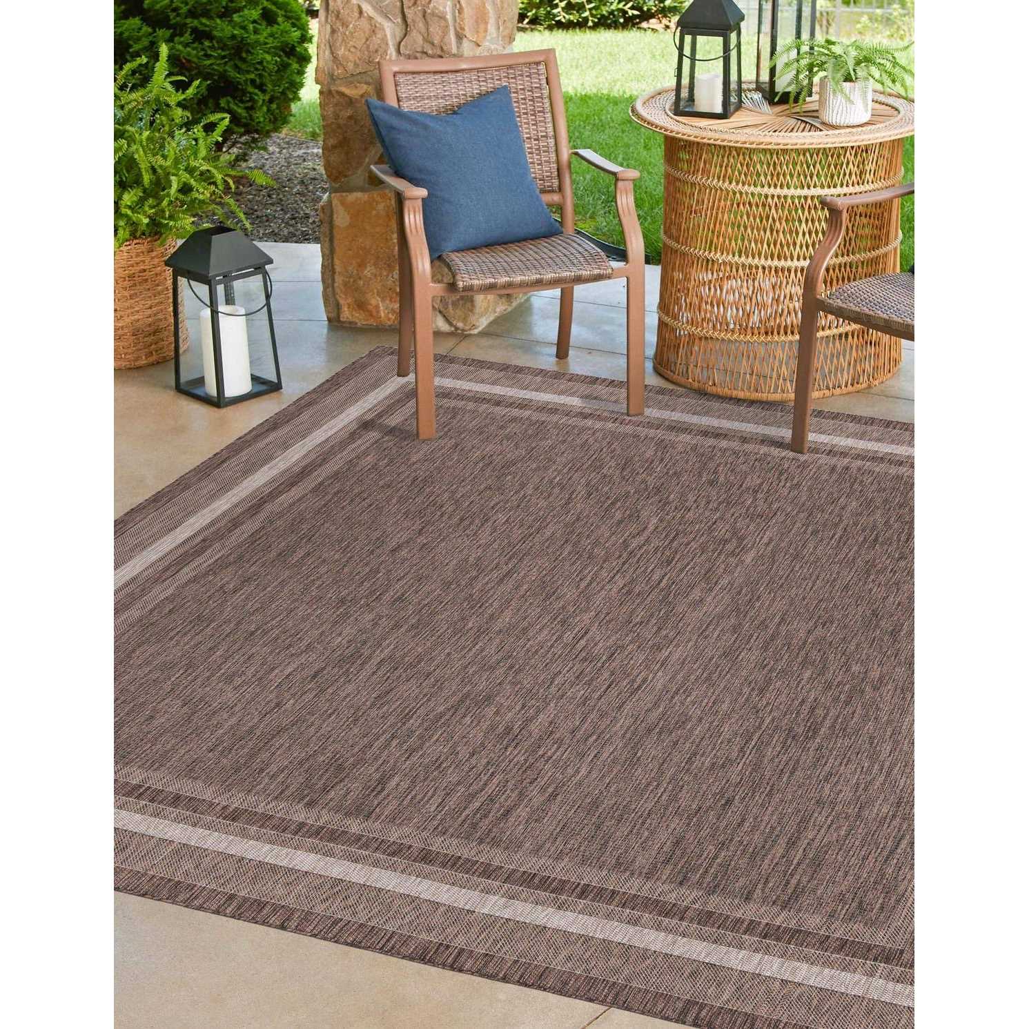 Unique Loom Outdoor Soft Border Area Rug