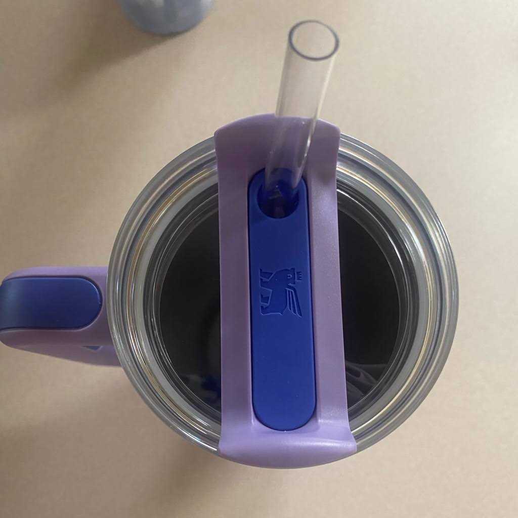 Stanley FlowState H2.0 Quencher Tumbler - Image 2