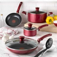 T-Fal Essentials 20 pc. Nonstick Red Cookware Set
